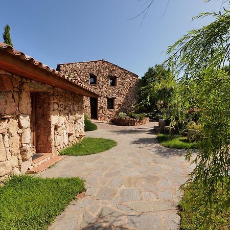 Domaine Pozzo Di Mastri Hotel & Spa Фигари Экстерьер фото