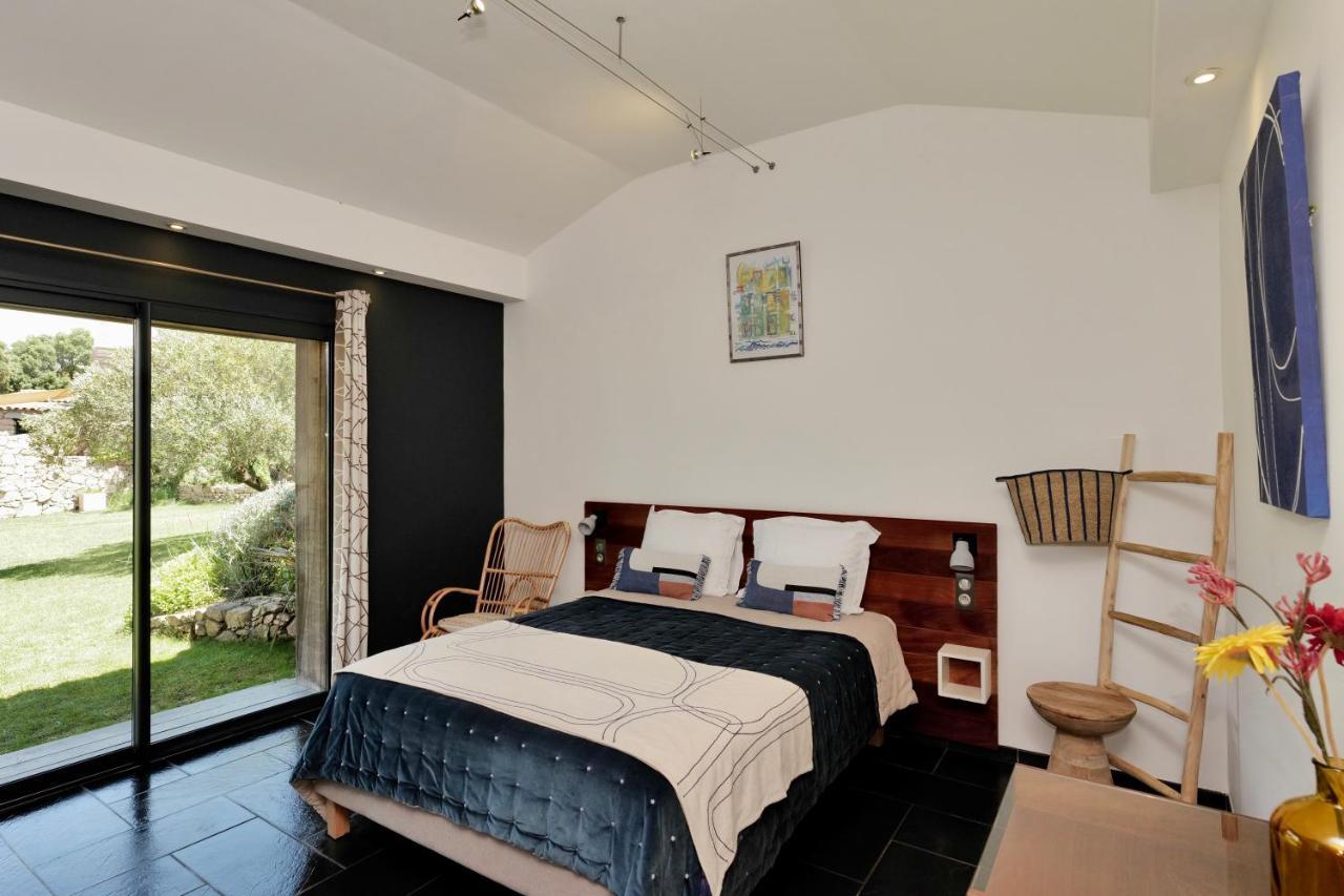 Domaine Pozzo Di Mastri Hotel & Spa Фигари Экстерьер фото